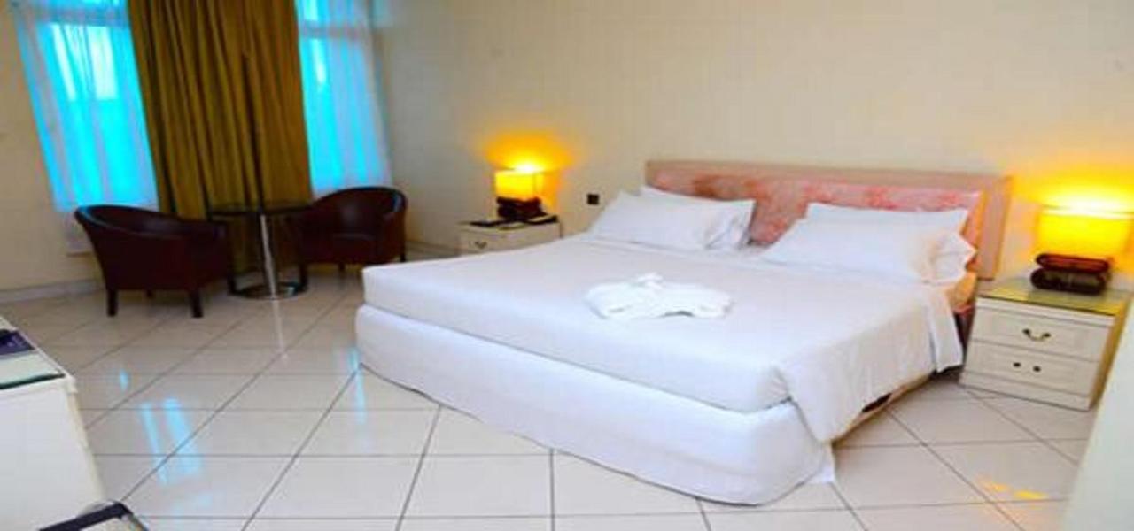 Golden Royale Hotel Enugu Esterno foto