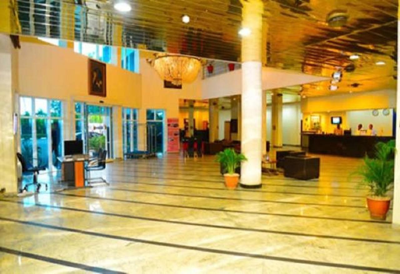 Golden Royale Hotel Enugu Esterno foto