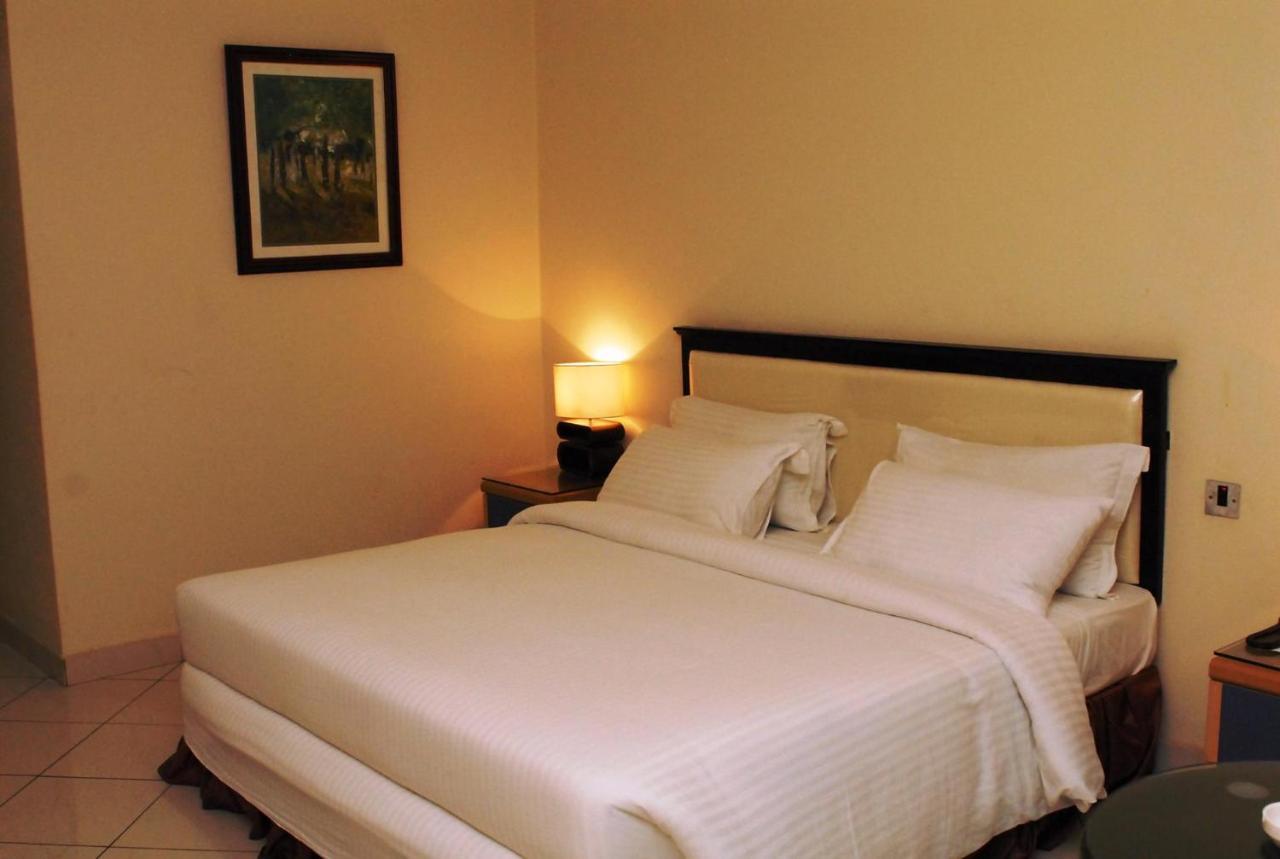 Golden Royale Hotel Enugu Esterno foto