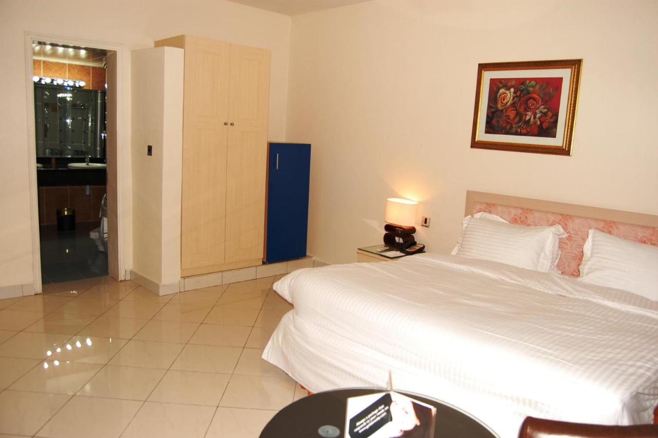 Golden Royale Hotel Enugu Esterno foto