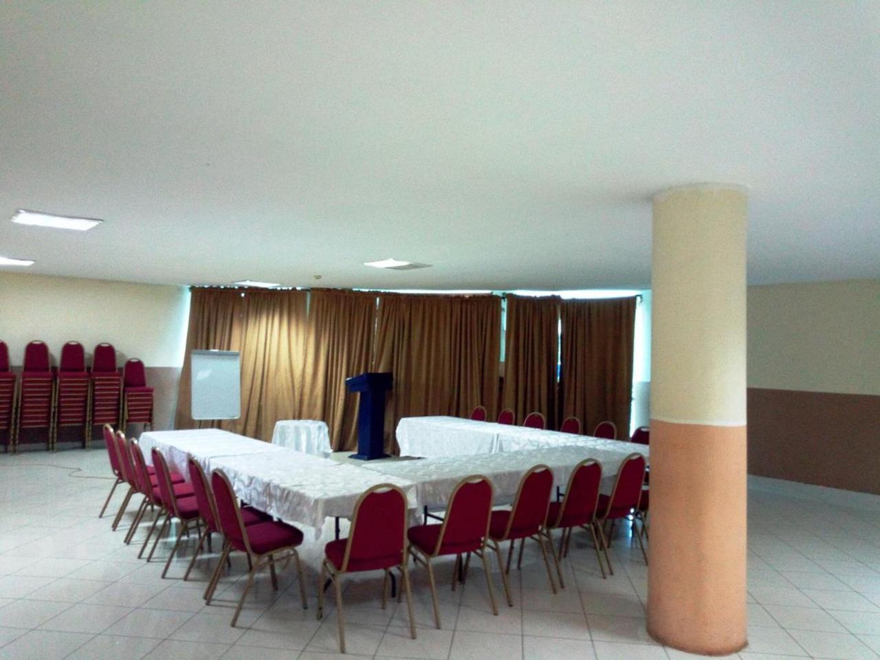 Golden Royale Hotel Enugu Esterno foto