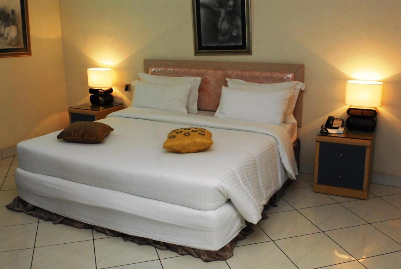 Golden Royale Hotel Enugu Esterno foto