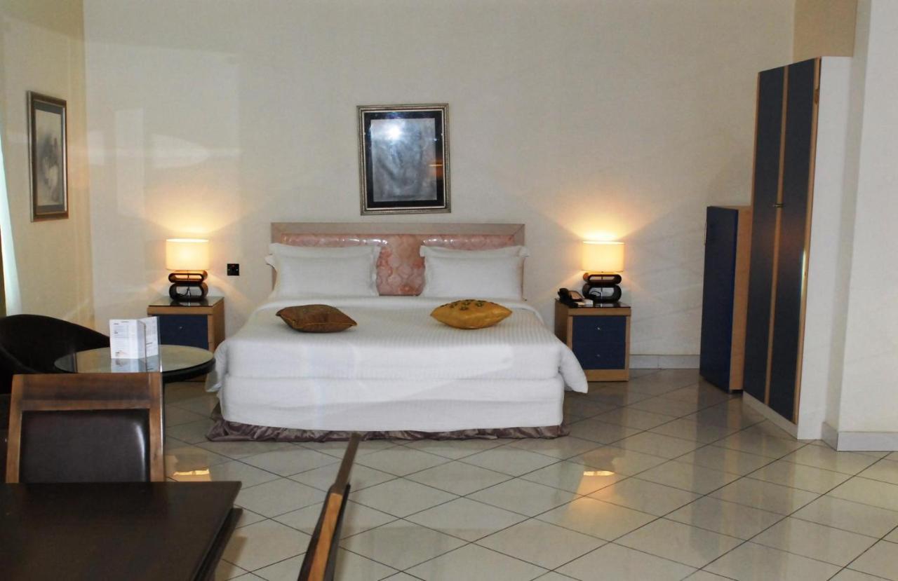 Golden Royale Hotel Enugu Esterno foto